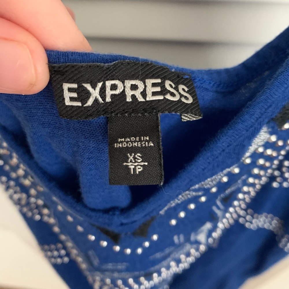 Express Tank Top - Picture 3 of 4